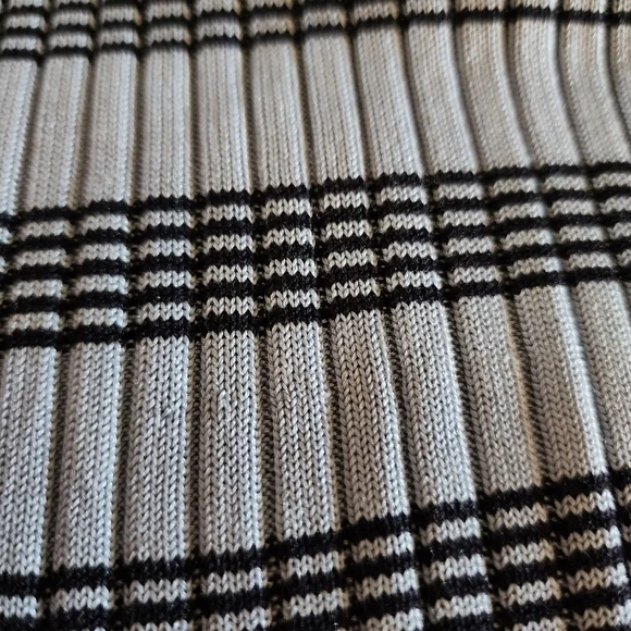 Vintage Burberrys Silk Blue Striped Sleeveless Ribbed Knit Women's Top S… - Picture 12 of 16